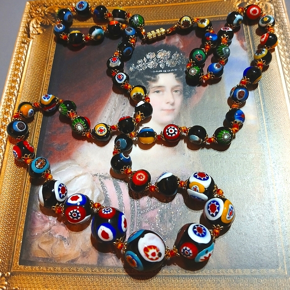 1940s Hand Blown Venetian Millifiori Long Bead Necklace - Picture 3 of 7